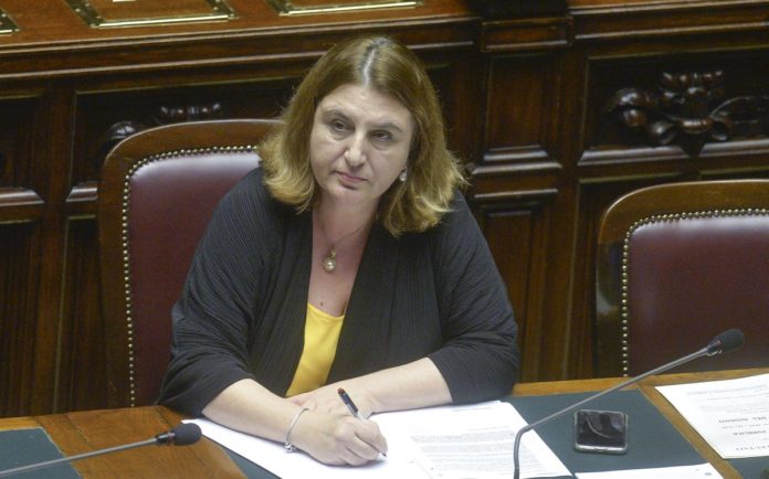 NUNZIA CATALFO POLITICO