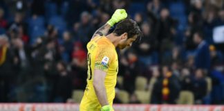 Il Covid spaventa la Serie A, positivi Mirante e 3 giocatori Cagliari