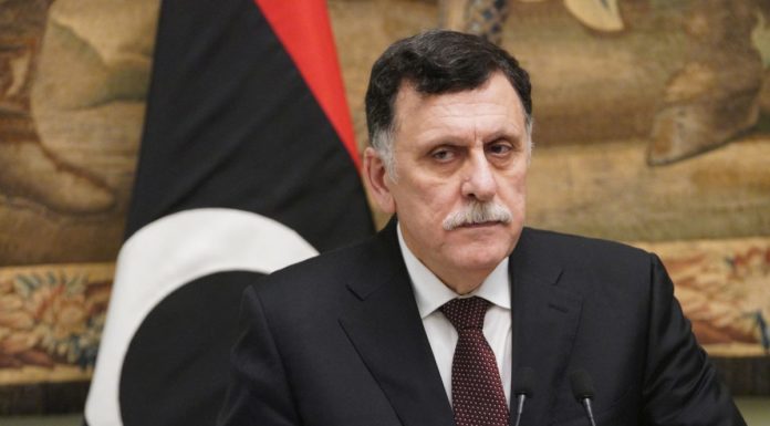 Libia, Al Sarraj annuncia cessate il fuoco e propone elezioni a marzo