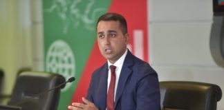 Di Maio “Dopo il referendum normalizzare gli stipendi dei politici”