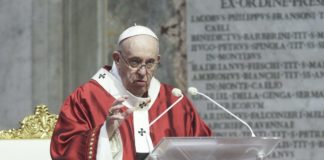 Papa “L’economia è malata, dalla pandemia dobbiamo uscire migliori”