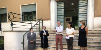 Aule scuola in un istituto religioso a Roma, Raggi visita stabile