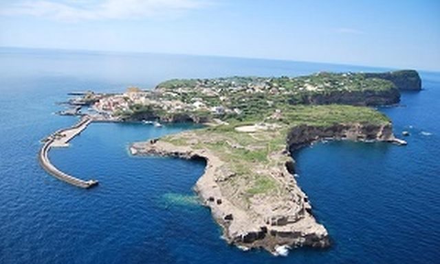 “Ventotene luogo della memoria” è legge regionale
