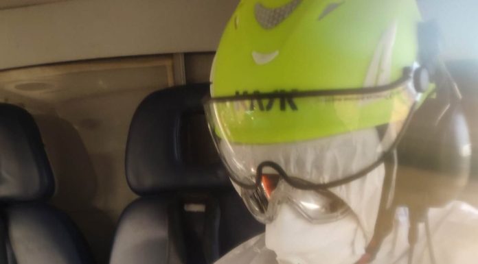 Migrante positiva al Covid partorisce in volo da Lampedusa a Palermo