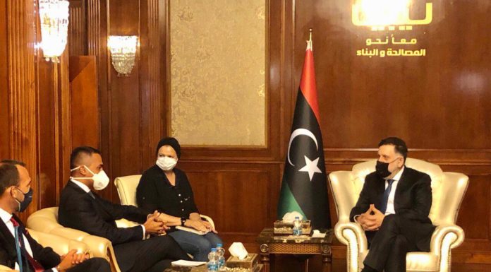 Di Maio a Tripoli incontra Al Sarraj “Libia snodo cruciale”