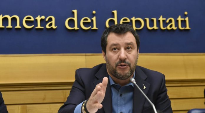 Salvini “Il Paese rischia di morire di non decisioni”