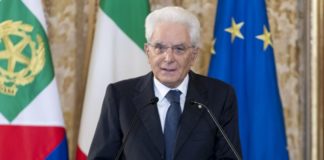 Mattarella “Contro la pandemia impegno comune come per Irpinia”