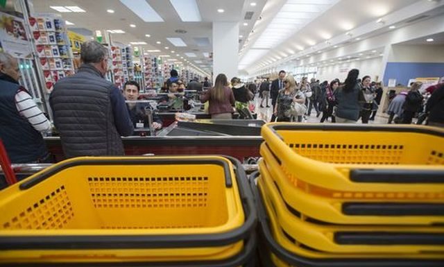 A luglio vendite al dettaglio in calo del 2,2%