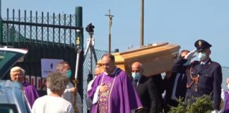 L’addio di Paliano a Willy, il Vescovo “morte non cada nell’oblio”