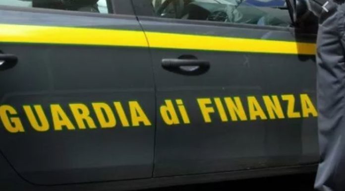 A Bergamo contrabbando di oli e carburanti dall’estero, 10 arresti