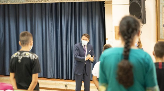 Conte “Useremo le risorse del Recovery Fund anche per la scuola”