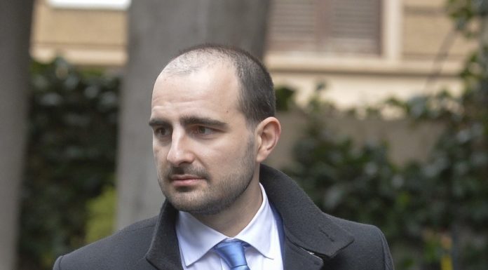 Caso bonus, il deputato Rizzone espulso dal M5S