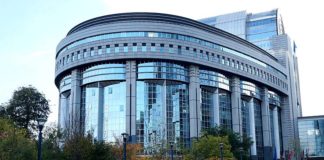 Parlamento Ue “Ricette urgenti contro carenza di farmaci”