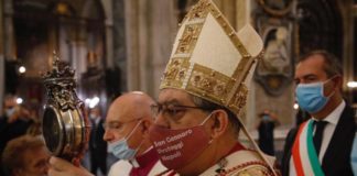 A Napoli si ripete il miracolo di San Gennaro, il sangue si è sciolto