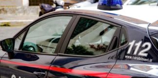 Prato, uccide amico e ferisce compagna, fermato