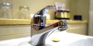 Come sostituire un rubinetto Come sostituire un rubinetto