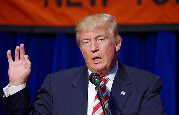 Coronavirus, Trump ricoverato “Penso stia andando bene”