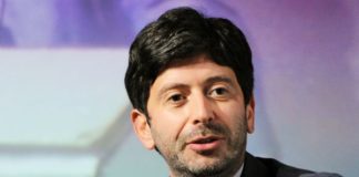 Coronavirus, Speranza “Si parla troppo di calcio, altre le priorità”