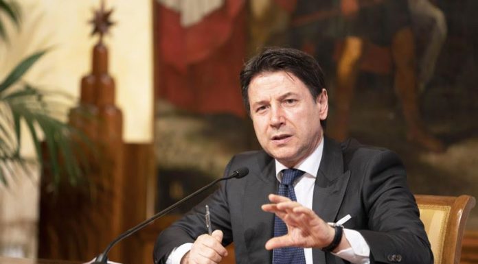 Conte “Italia simbolo della resistenza al coronavirus”