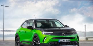 Mokka inaugura l’Opel Vizor, il nuovo “volto” della casa tedesca