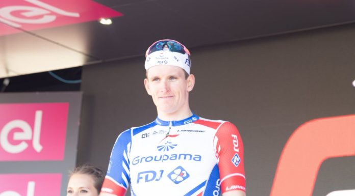 Demare vince al fotofinish la quarta tappa del Giro d’Italia