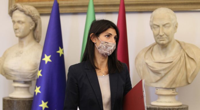 Coronavirus, Raggi risultata negativa dopo test