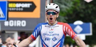 Demare vince in volata la 6^ tappa, Almeida resta leader