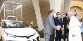 Toyota. Una “Papamobile” ad idrogeno per il Santo Padre