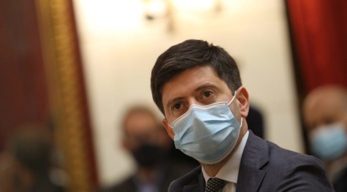 Covid, Speranza “Il tempismo potrebbe evitarci misure più drastiche”