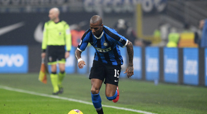 Inter, Ashley Young positivo