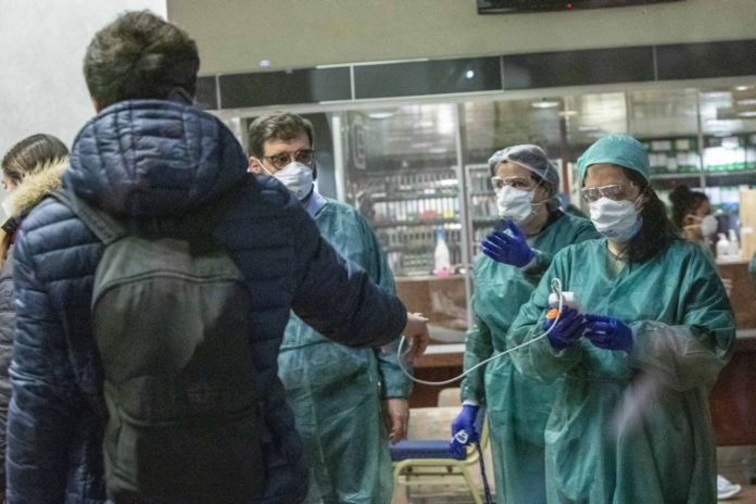 CORONA VIRUS PRIMI ARRIVI ALL HOTEL MICHELANGELO STRUTTURA DESTINATA A PERSONE IN QUARANTENA