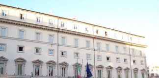 Coronavirus, smentiti controlli di polizia per le feste in casa