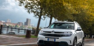 Con il nuovo C5 Aircross Hybrid comfort ai massimi livelli