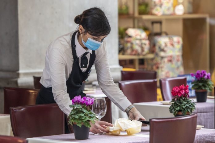 NUOVO DPCM NESSUNA CHIUSURA ANTICIPATA PER I LOCALI BAR E RISTORANTI