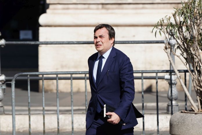 VINCENZO AMENDOLA  MINISTRO AFFARI EUROPEI