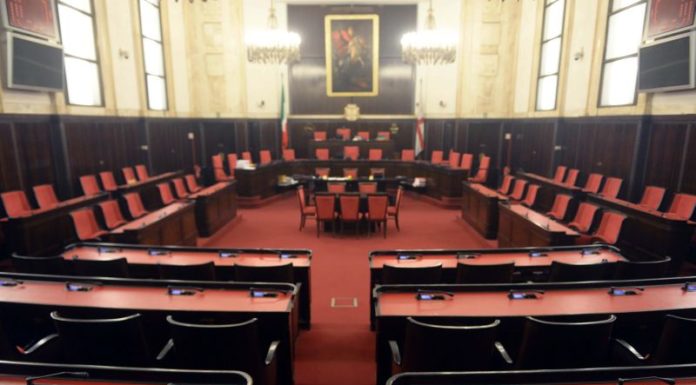 Rifiuti, traffico e scuola temi più dibattuti nei consigli comunali