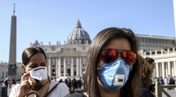 Coprifuoco e mini lockdown, in vertice notturno le ipotesi del Governo