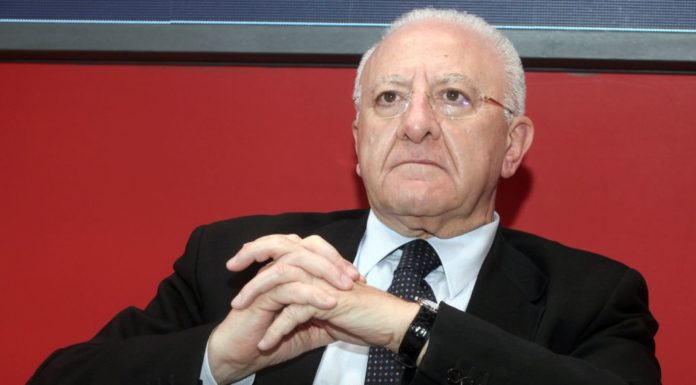 Coronavirus, In Campania coprifuoco alle 23, riaprono elementari”