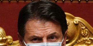 Coronavirus, Conte “Più pronti di marzo ma limitare spostamenti”