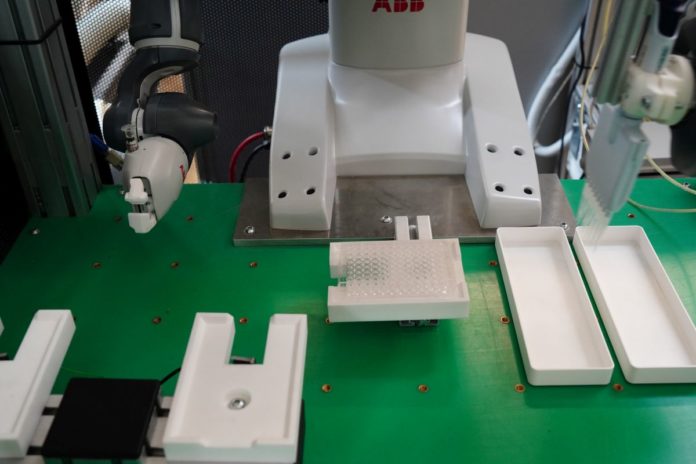 POLITECNICO DI MILANO ROBOT YUMI
