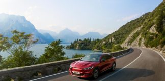 Mustang Mach-E. Al SUV con il cuore Mustang il Green Prix