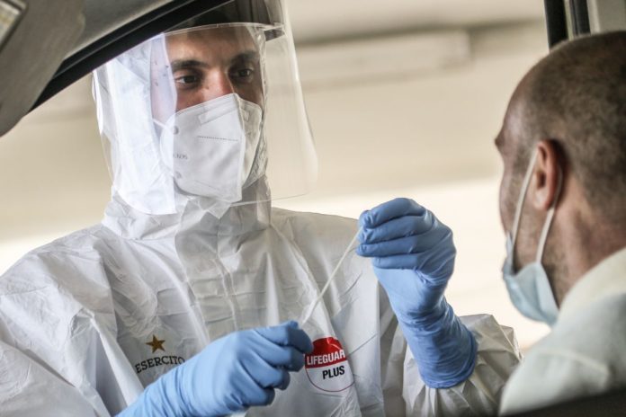 ALLA CECCHIGNOLA ATTIVA LA PRIMA POSTAZIONE MESSA A DISPOSIZIONE DALL'ESERCITO ITALIANO PER EFFETTUARE I TAMPONI OROFARINGEI DRIVE THROUGH