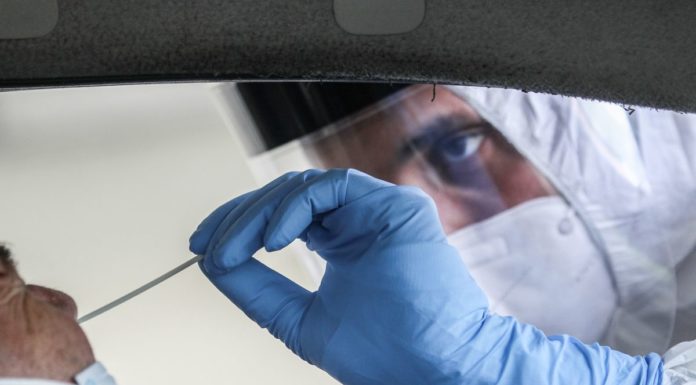 In 24 ore altri 21.273 casi di Covid e 128 decessi in Italia