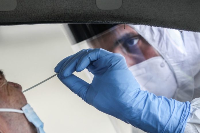 ALLA CECCHIGNOLA ATTIVA LA PRIMA POSTAZIONE MESSA A DISPOSIZIONE DALL'ESERCITO ITALIANO PER EFFETTUARE I TAMPONI OROFARINGEI DRIVE THROUGH