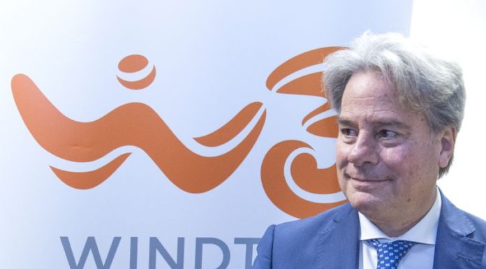 WindTre, migliore operatore per gestione clienti nei punti vendita