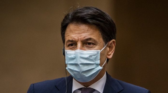 Dl ristori, Conte “Indennizzi sul conto corrente a metà novembre”