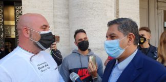 Genova, Toti incontra manifestanti “Soldi ai Comuni per sgravi fiscali”