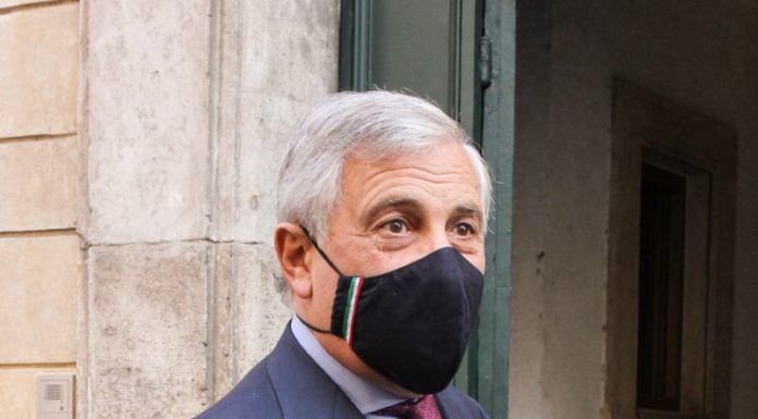 Tajani “No governo di unità nazionale, scriviamo insieme la manovra”