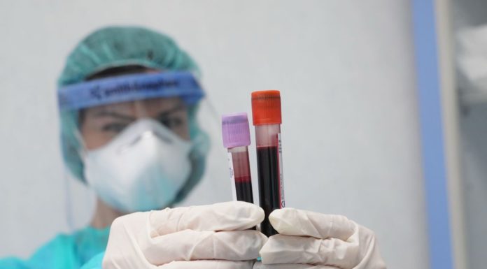 Coronavirus, 31.758 nuovi casi e 297 morti nelle ultime 24 ore