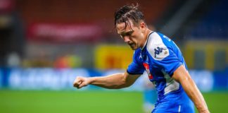 Zielinski e un collaboratore positivi al Covid nel Napoli